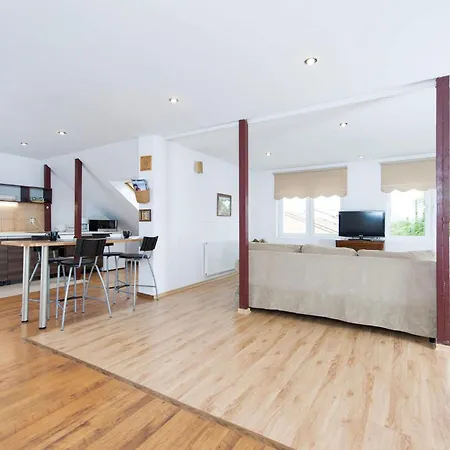 Cozy In With Kitchen Apartament *