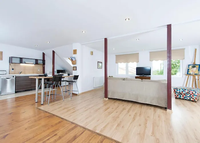 2 Bedroom Lovely In Apartamento *